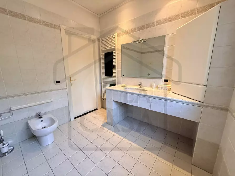 Immagine 10 di Casa indipendente in vendita  in Via Vallona a Montegrotto Terme