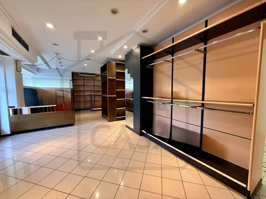 Immagine 29 di Casa indipendente in vendita  in Via Vallona a Montegrotto Terme