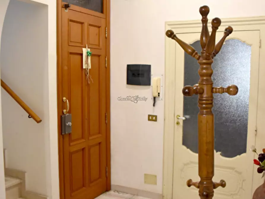 Immagine 11 di Casa indipendente in vendita  in PIAZZA CORRADO RIZZONE a Modica