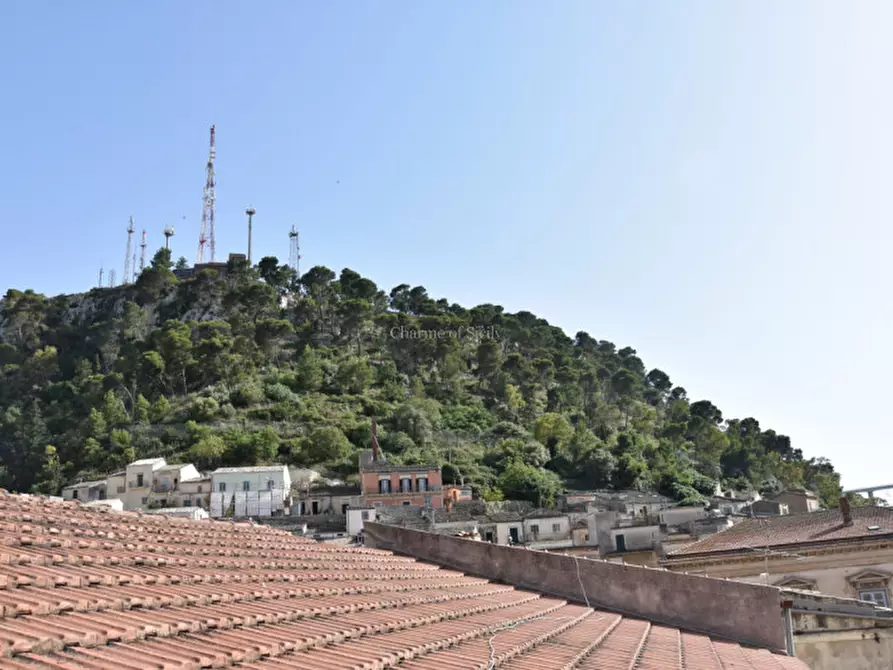 Immagine 39 di Casa indipendente in vendita  in PIAZZA CORRADO RIZZONE a Modica