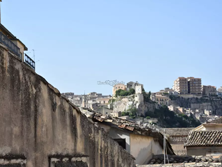 Immagine 41 di Casa indipendente in vendita  in PIAZZA CORRADO RIZZONE a Modica