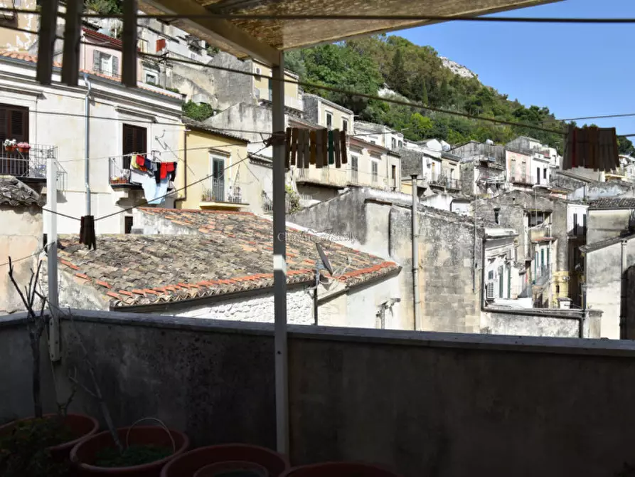 Immagine 45 di Casa indipendente in vendita  in PIAZZA CORRADO RIZZONE a Modica