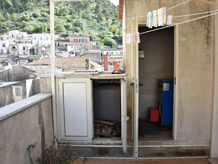 Immagine 46 di Casa indipendente in vendita  in PIAZZA CORRADO RIZZONE a Modica