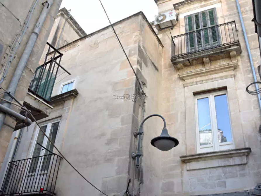 Immagine 47 di Casa indipendente in vendita  in PIAZZA CORRADO RIZZONE a Modica