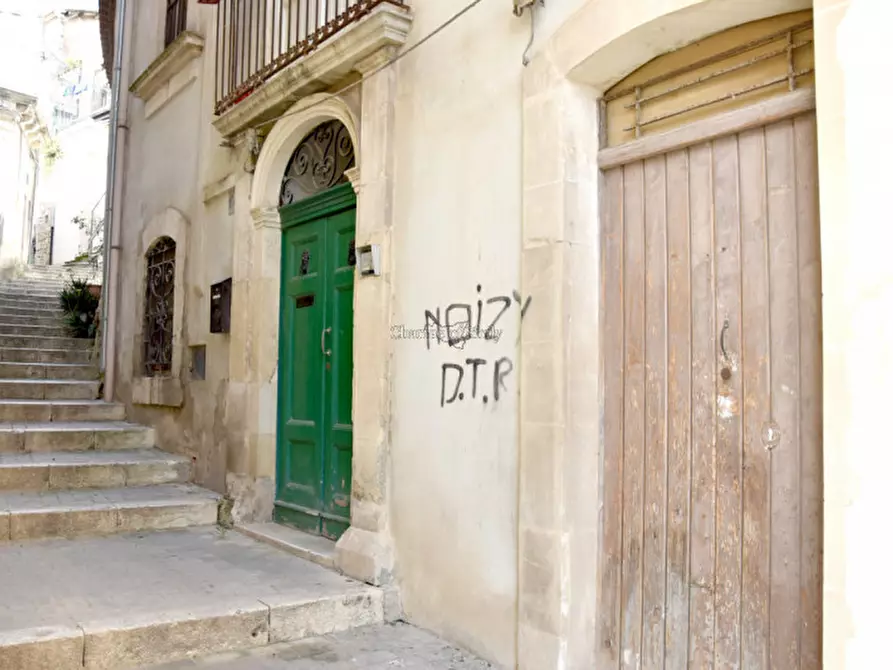 Immagine 52 di Casa indipendente in vendita  in PIAZZA CORRADO RIZZONE a Modica