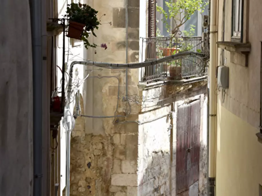 Immagine 53 di Casa indipendente in vendita  in PIAZZA CORRADO RIZZONE a Modica