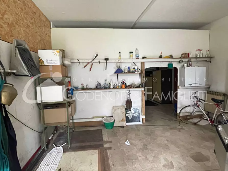 Immagine 21 di Villa in vendita  in via rossini 9 a Rezzato