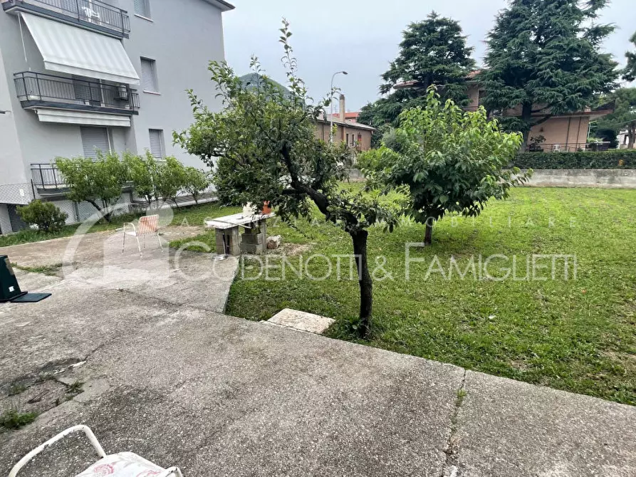 Immagine 23 di Villa in vendita  in via rossini 9 a Rezzato