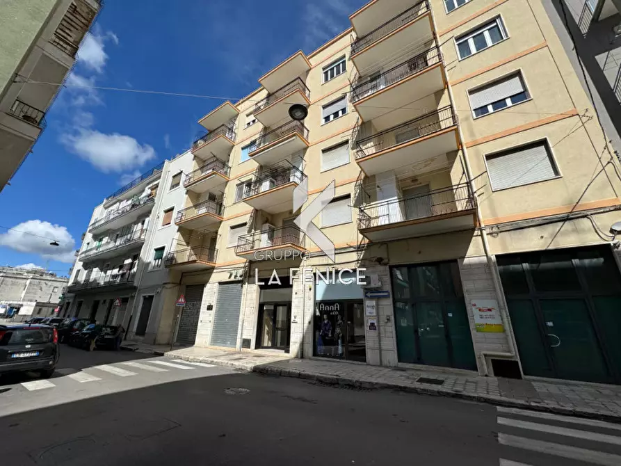 Immagine 1 di Appartamento in vendita  in corso dei mille 132 a Martina Franca