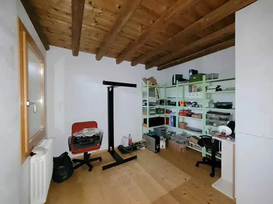 Immagine 9 di Casa bifamiliare in vendita  a Nervesa Della Battaglia