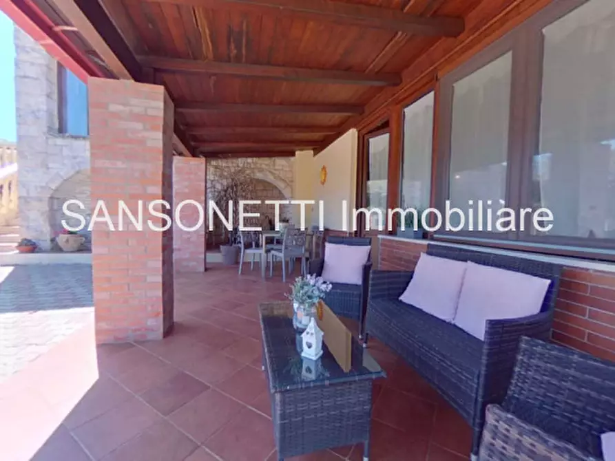 Immagine 37 di Villa in vendita  a Fasano