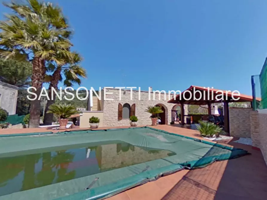 Immagine 42 di Villa in vendita  a Fasano