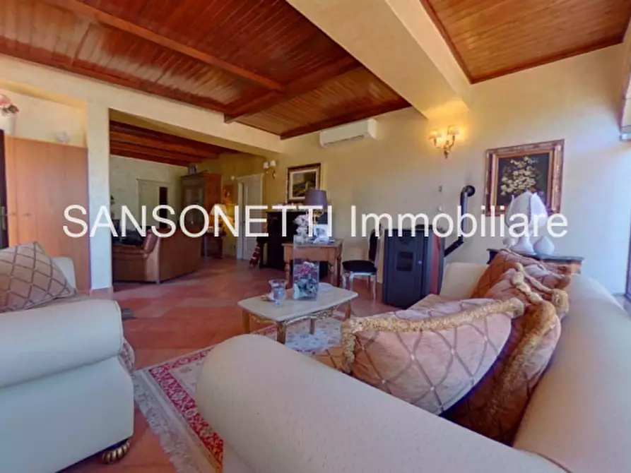 Immagine 46 di Villa in vendita  a Fasano