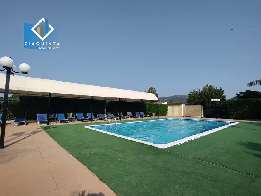 Immagine 1 di Attività commerciale in vendita  in c.da Cavoni snc a Palagonia