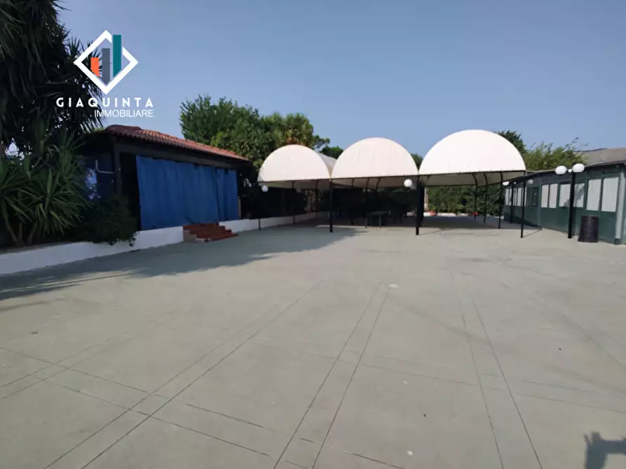 Immagine 13 di Attività commerciale in vendita  in c.da Cavoni snc a Palagonia