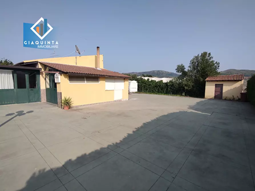 Immagine 28 di Attività commerciale in vendita  in c.da Cavoni snc a Palagonia