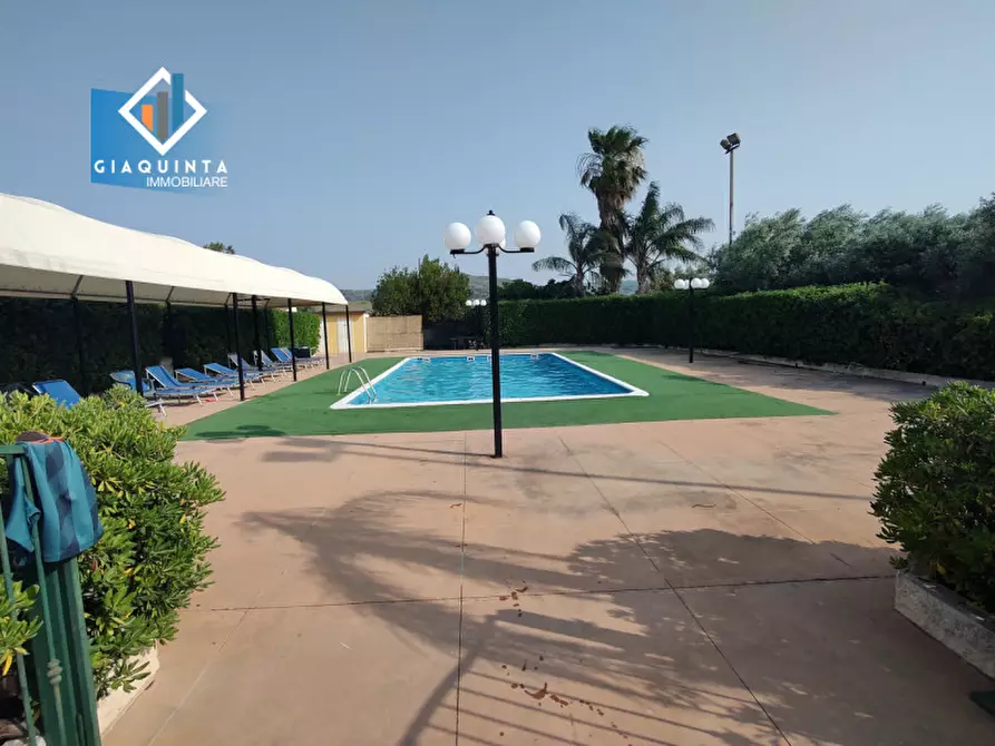 Immagine 33 di Attività commerciale in vendita  in c.da Cavoni snc a Palagonia