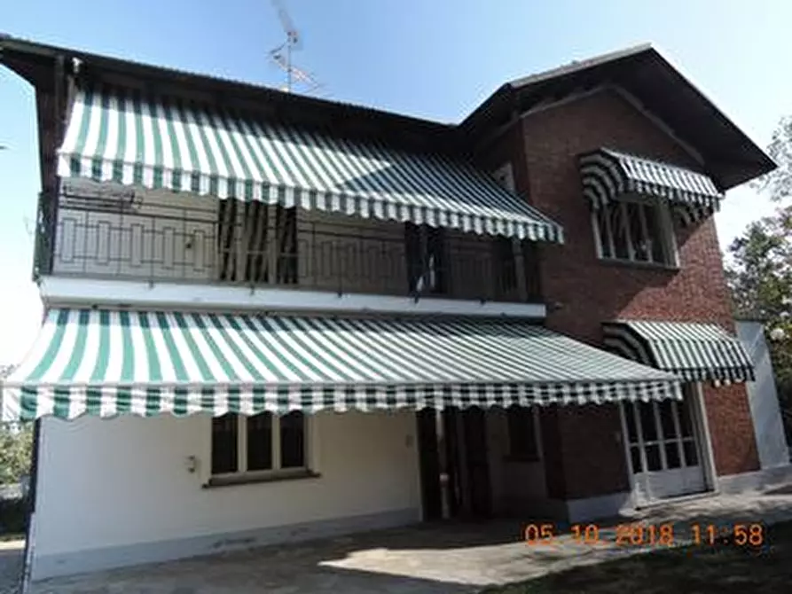 Immagine 1 di Casa indipendente in vendita  in VIA SAN FELICE 61 a Pino Torinese