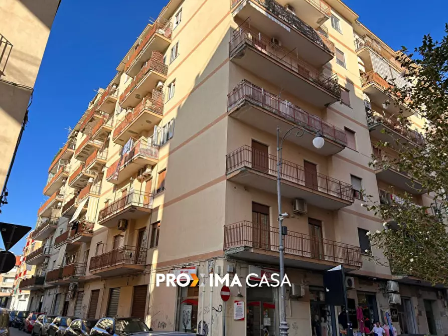 Immagine 1 di Appartamento in vendita  in Via Posidonia 225 a Salerno