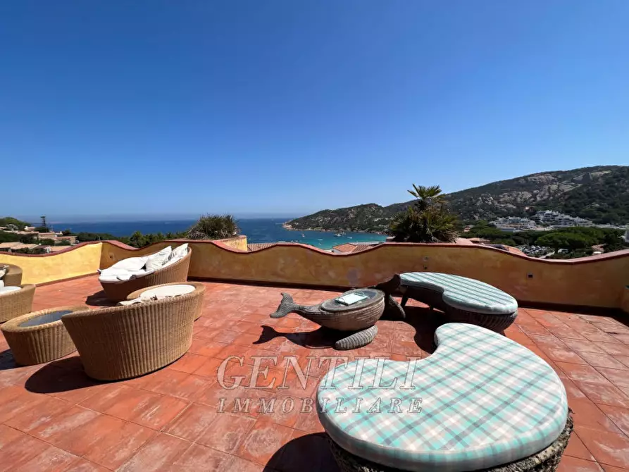 Immagine 7 di Villa in vendita  a Arzachena