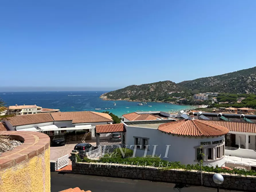 Immagine 9 di Villa in vendita  a Arzachena