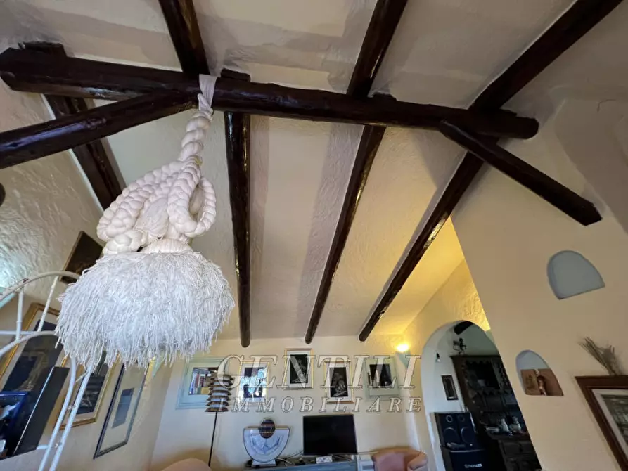 Immagine 13 di Villa in vendita  a Arzachena