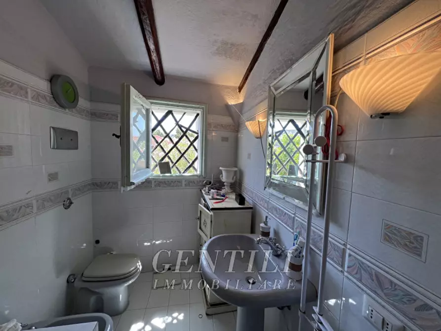 Immagine 17 di Villa in vendita  a Arzachena