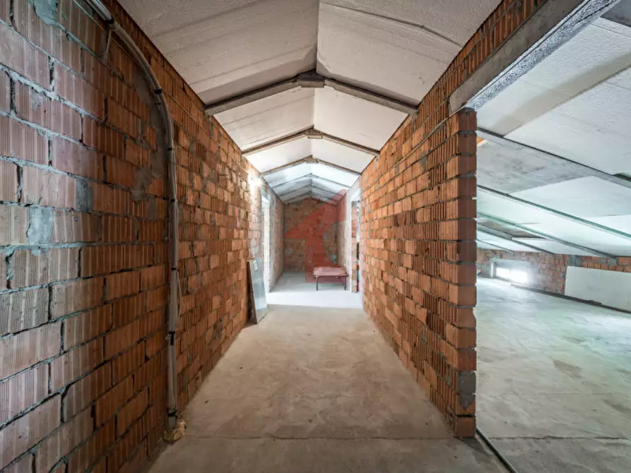 Immagine 25 di Villa in vendita  in Via Ghidini 2 a Soragna