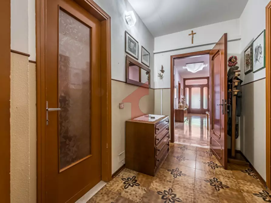 Immagine 28 di Villa in vendita  in Via Ghidini 2 a Soragna