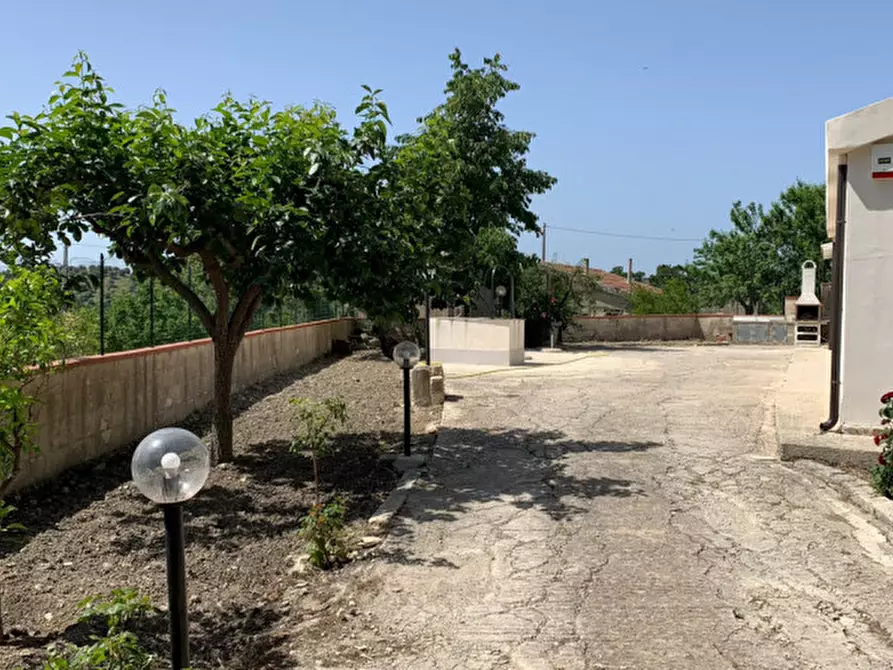 Immagine 5 di Villa in affitto  in Via del Tellesimo, Ragusa a Modica