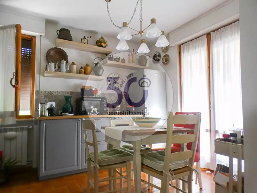 Immagine 2 di Appartamento in vendita  in Trento Trieste a Arezzo