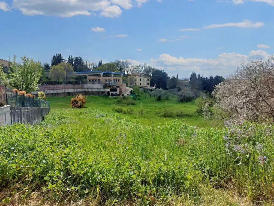 Immagine 3 di Terreno in vendita  in Via Edmondo De Amicis, N. snc a Montefalco