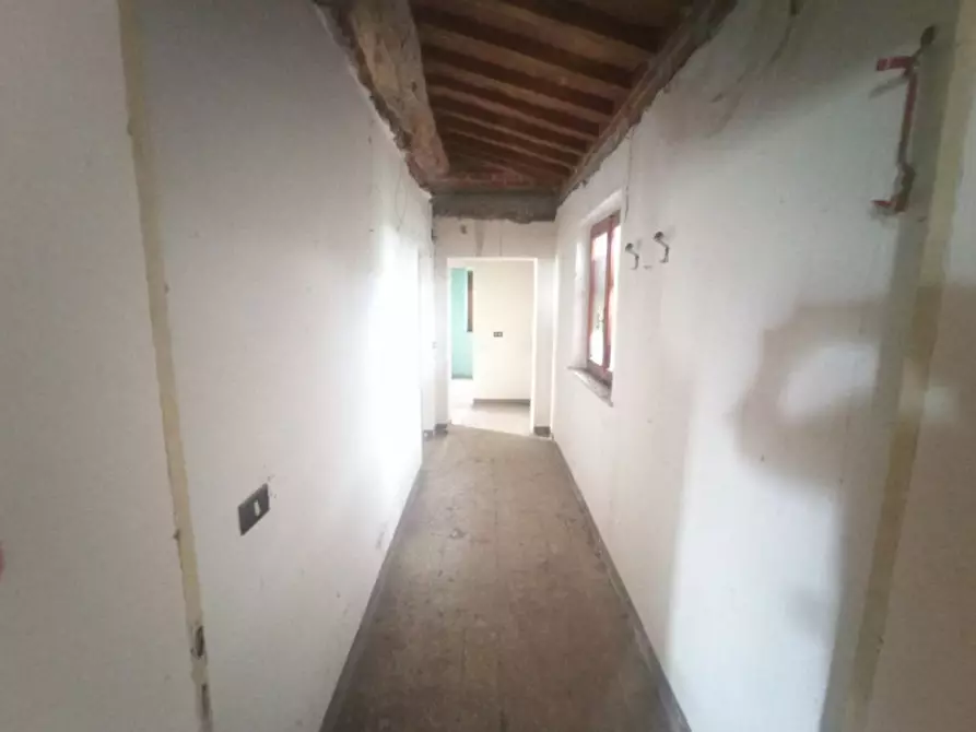 Immagine 11 di Rustico / casale in vendita  a Castiglione Del Lago