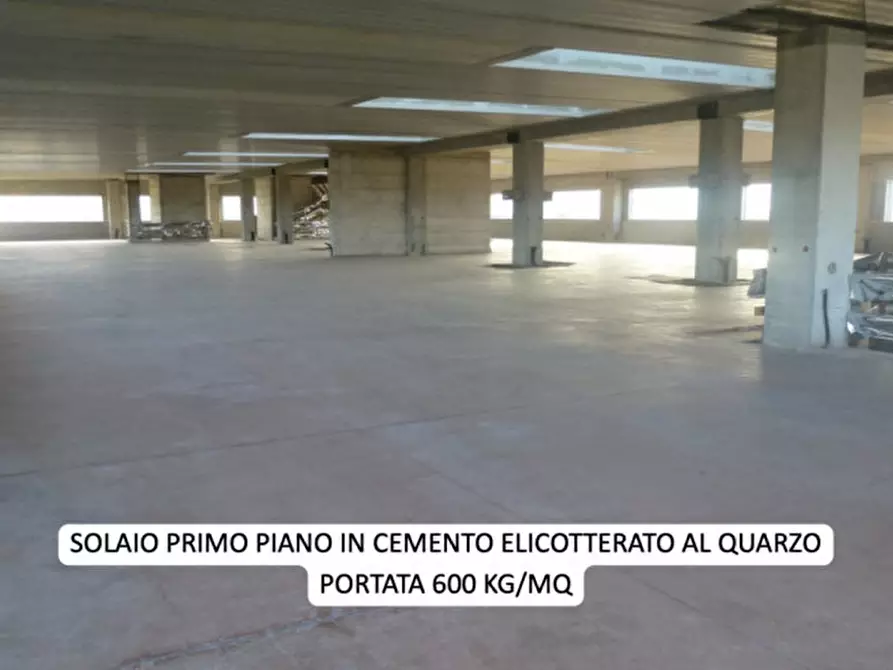 Immagine 4 di Capannone industriale in vendita  in VIA LUCIANO LAMA a Longiano