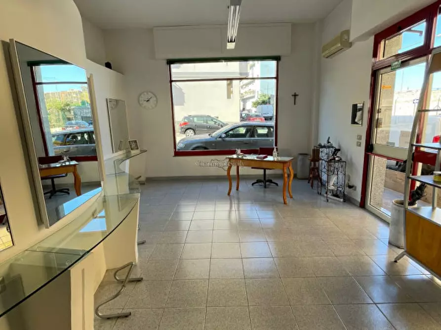 Immagine 9 di Ufficio in vendita  in Via Furio Camillo, 50 Modica a Modica
