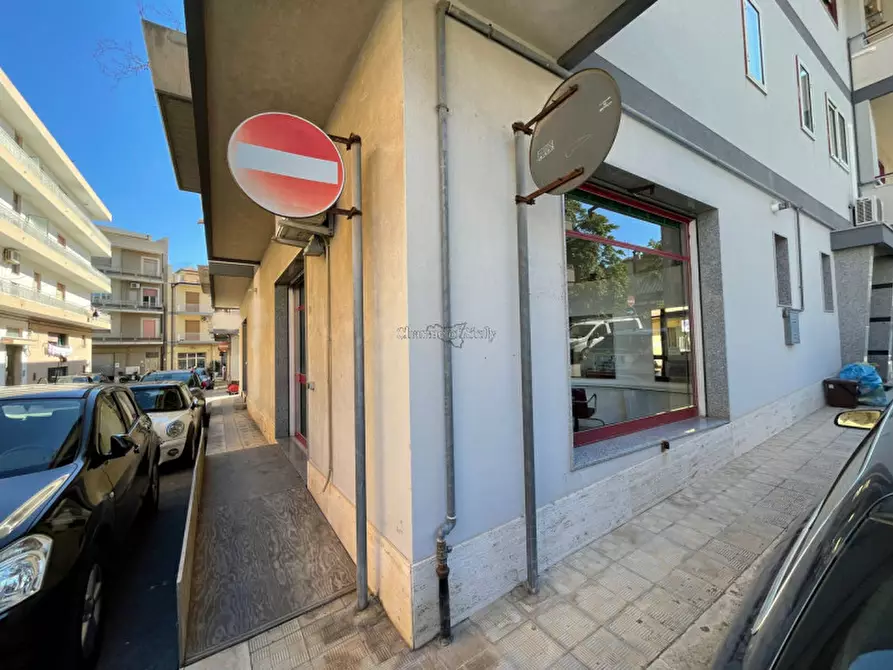 Immagine 12 di Ufficio in vendita  in Via Furio Camillo, 50 Modica a Modica