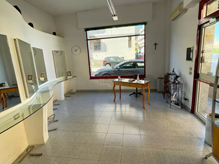 Immagine 13 di Ufficio in vendita  in Via Furio Camillo, 50 Modica a Modica