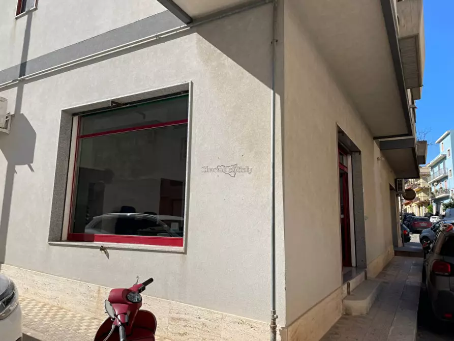 Immagine 16 di Ufficio in vendita  in Via Furio Camillo, 50 Modica a Modica