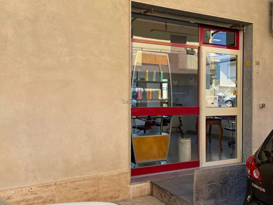Immagine 18 di Ufficio in vendita  in Via Furio Camillo, 50 Modica a Modica