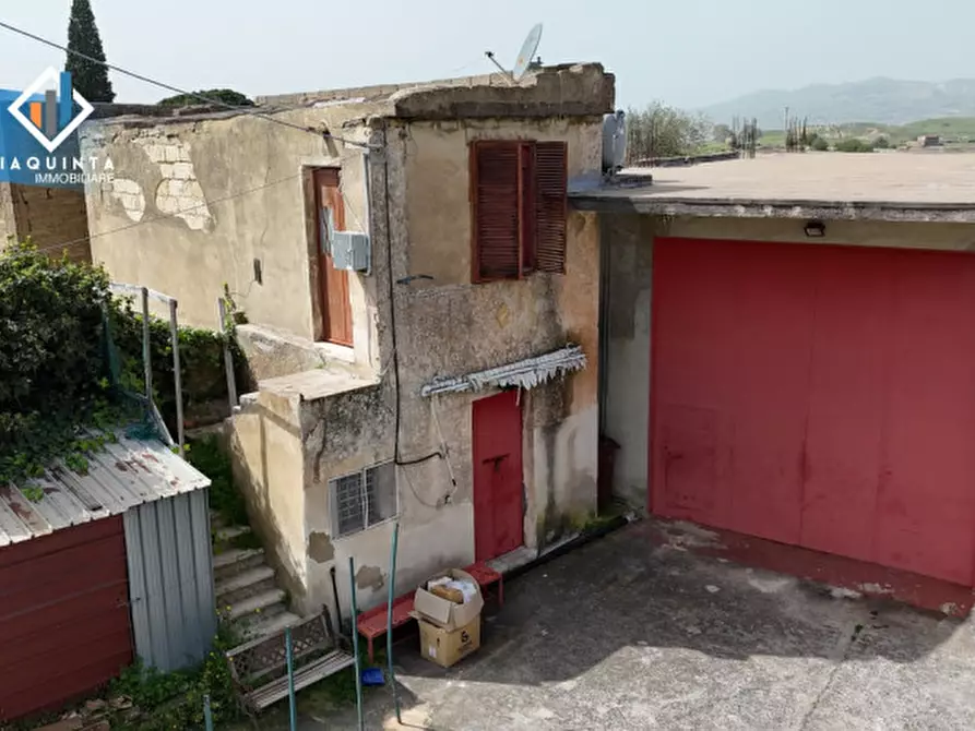 Immagine 2 di Magazzino in vendita  in Via Ugo La Malfa snc a Palagonia