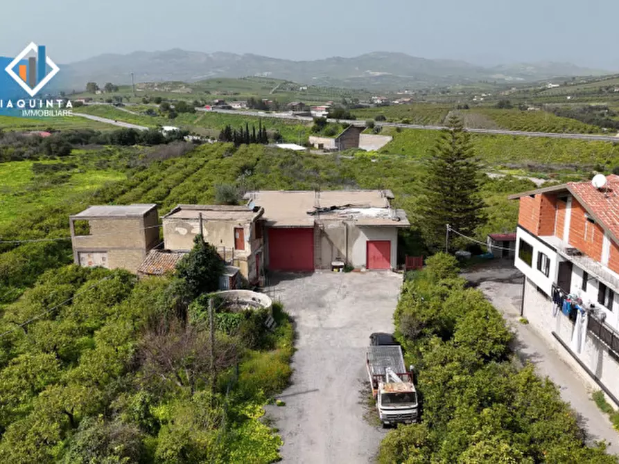 Immagine 24 di Magazzino in vendita  in Via Ugo La Malfa snc a Palagonia