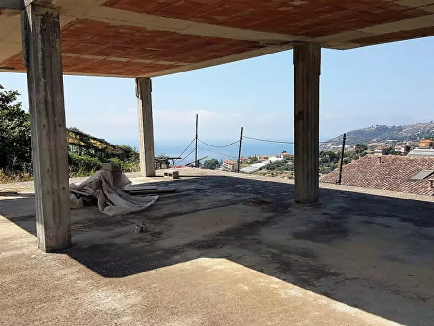 Immagine 11 di Casa indipendente in vendita  in Via Gabriele d'Annunzio a San Remo