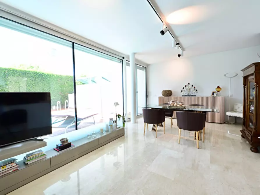 Immagine 4 di Villetta a schiera in vendita  a Jesolo