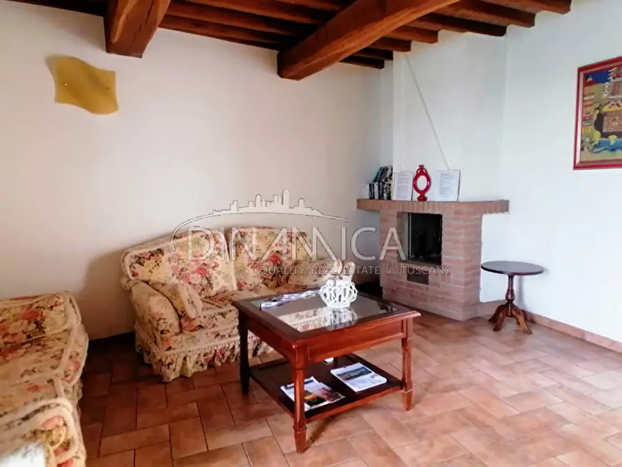 Immagine 17 di Villa in vendita  a Montopoli In Val D'arno