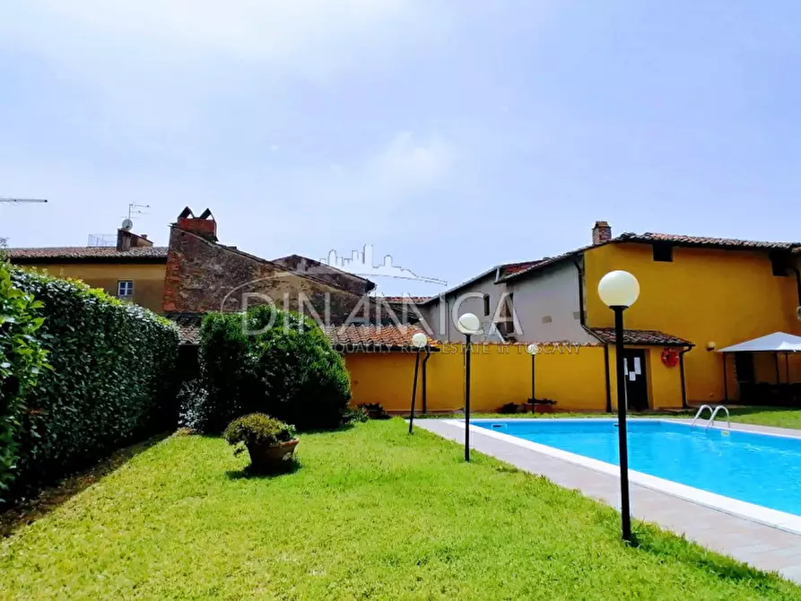 Immagine 26 di Villa in vendita  a Montopoli In Val D'arno