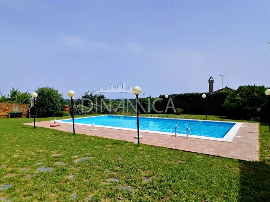 Immagine 27 di Villa in vendita  a Montopoli In Val D'arno