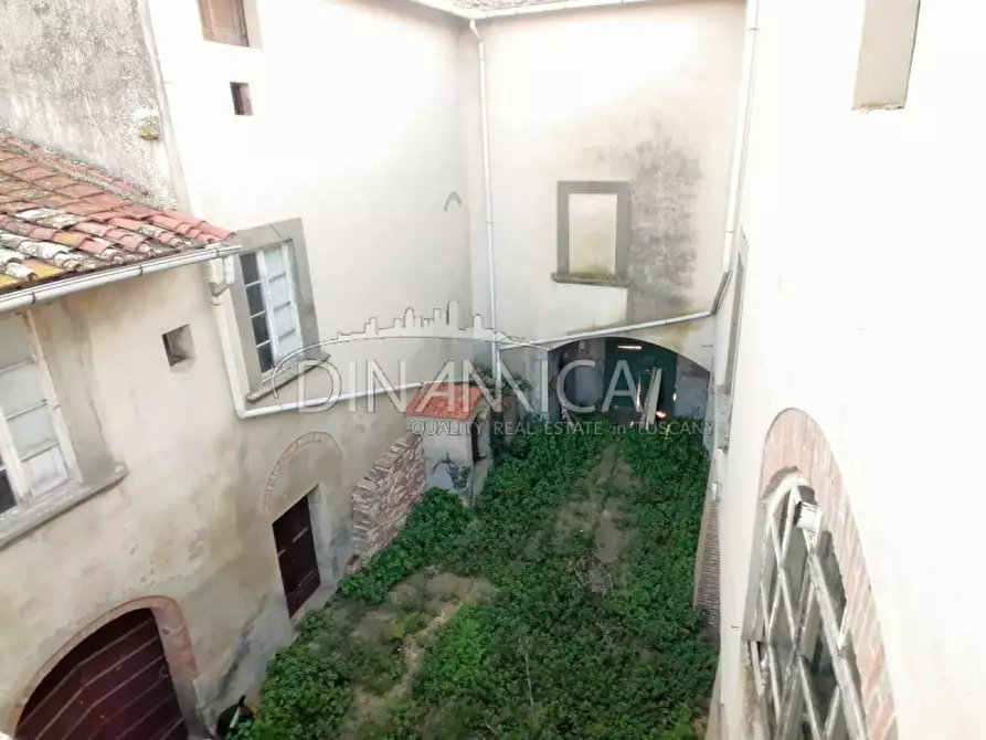 Immagine 36 di Villa in vendita  a Montopoli In Val D'arno