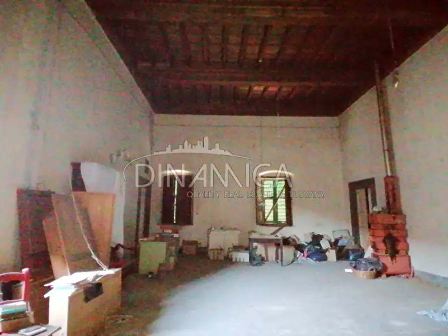 Immagine 41 di Villa in vendita  a Montopoli In Val D'arno