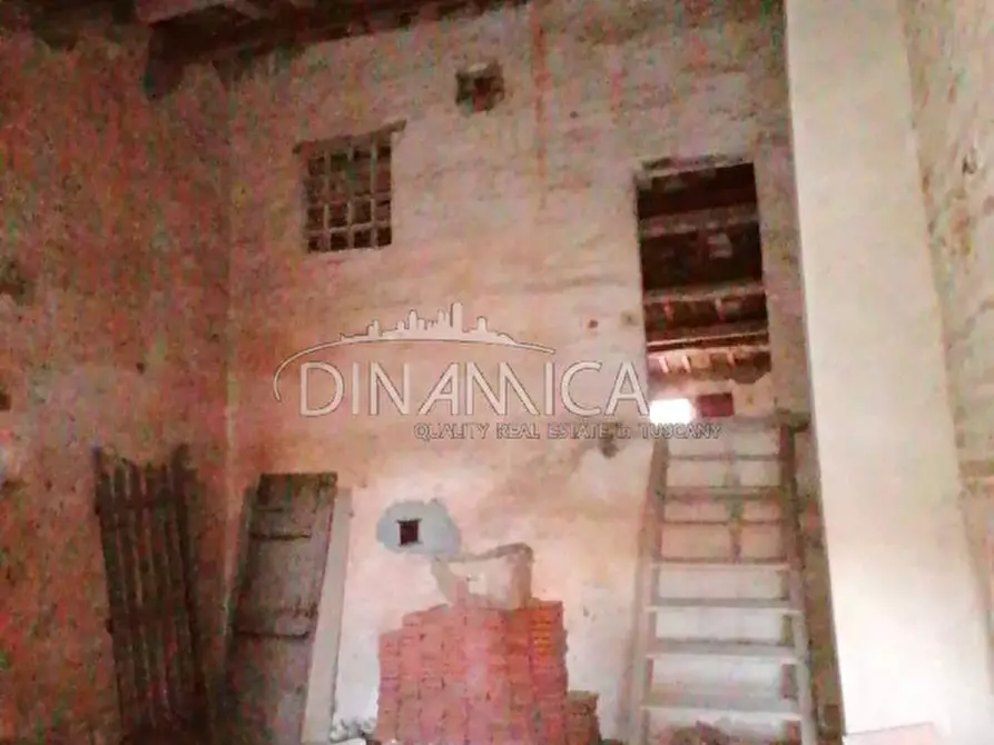 Immagine 45 di Villa in vendita  a Montopoli In Val D'arno