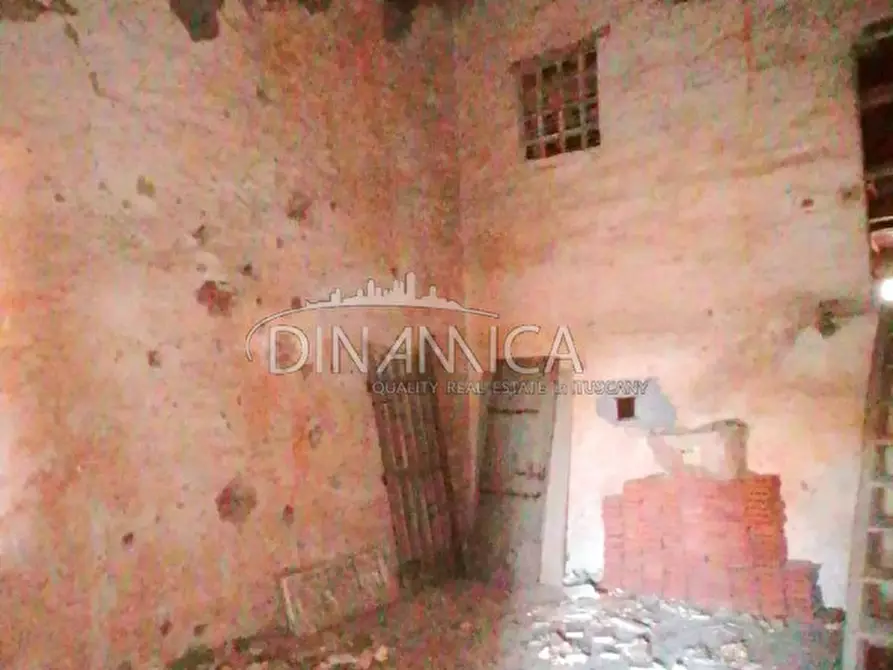 Immagine 46 di Villa in vendita  a Montopoli In Val D'arno